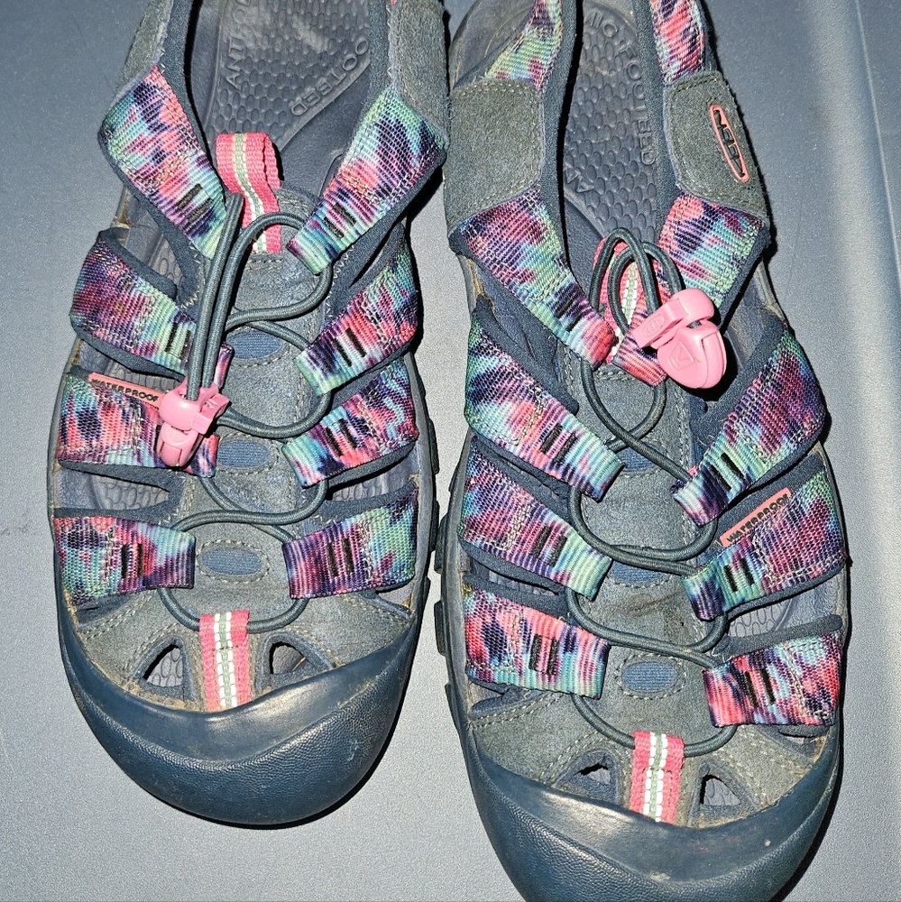 Keen Blue Sandals with Pink and Multicolor Straps